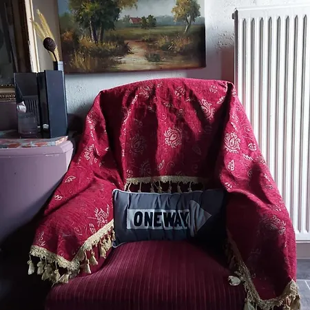 Ecrin De Nature Et Source D'arts * Saulx-les-Champlon