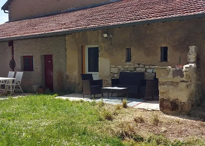 Ecrin De Nature Et Source D'arts * Saulx-les-Champlon