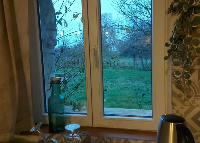 Ecrin De Nature Et Source D'arts Daire