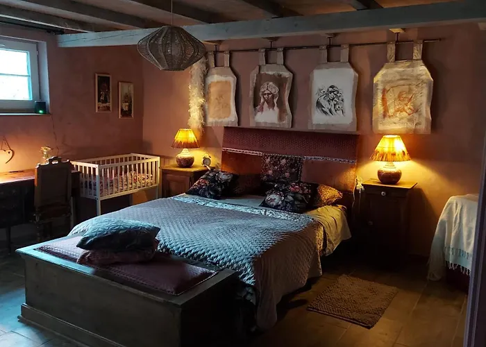 Ecrin De Nature Et Source D'arts Daire *